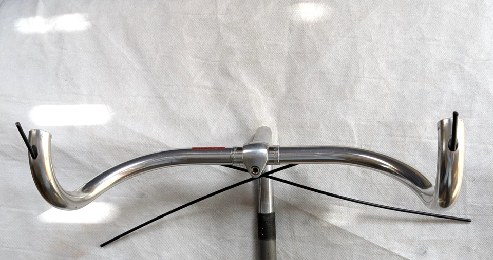 Nitto 42cm AERODYNAMICS Bullhorn Handlebar 26.0mm Road Bike aluminum w/stem - Image 2 of 4