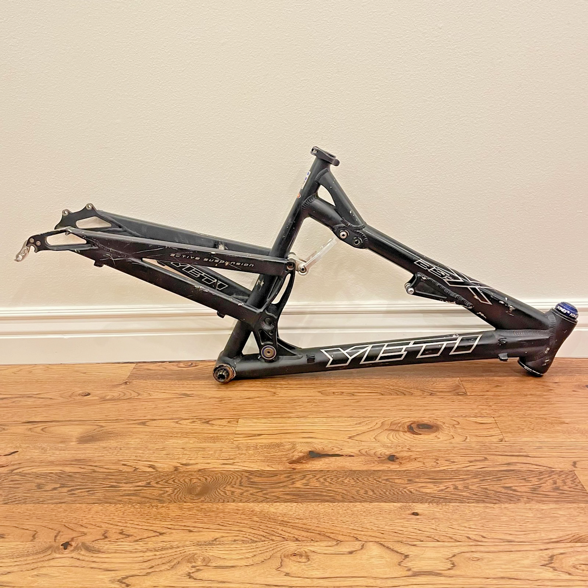 Yeti ASX Full Suspension Frame 26 Wheel Disc Chris King Headset 19