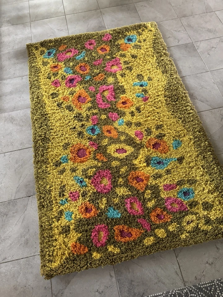 Impresionante Alfombra MCM Vintage Años 60/70 Mechonada a Mano Lana Peluda 3.5’x5.5’ Boho Hippie Foto 4 de 4