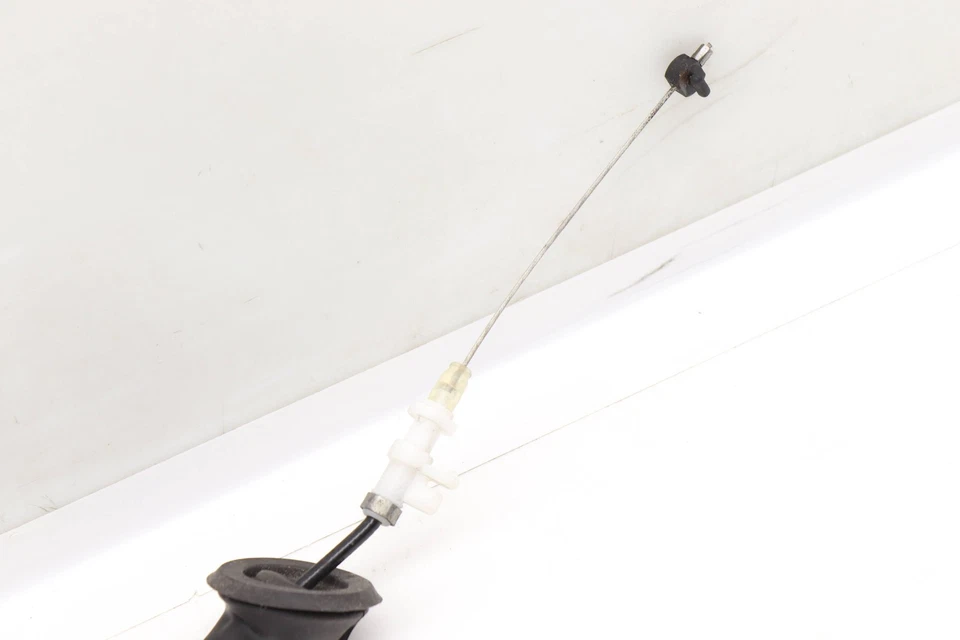 AUDI RS7 2014-2018 - Liberación de manija de puerta interior/cable Bowden 4G8837085 Foto 2 de 4