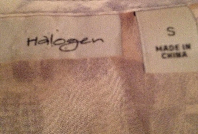 Vestido pequeño negro para mujer Zara Trafalue Foto 3 de 4