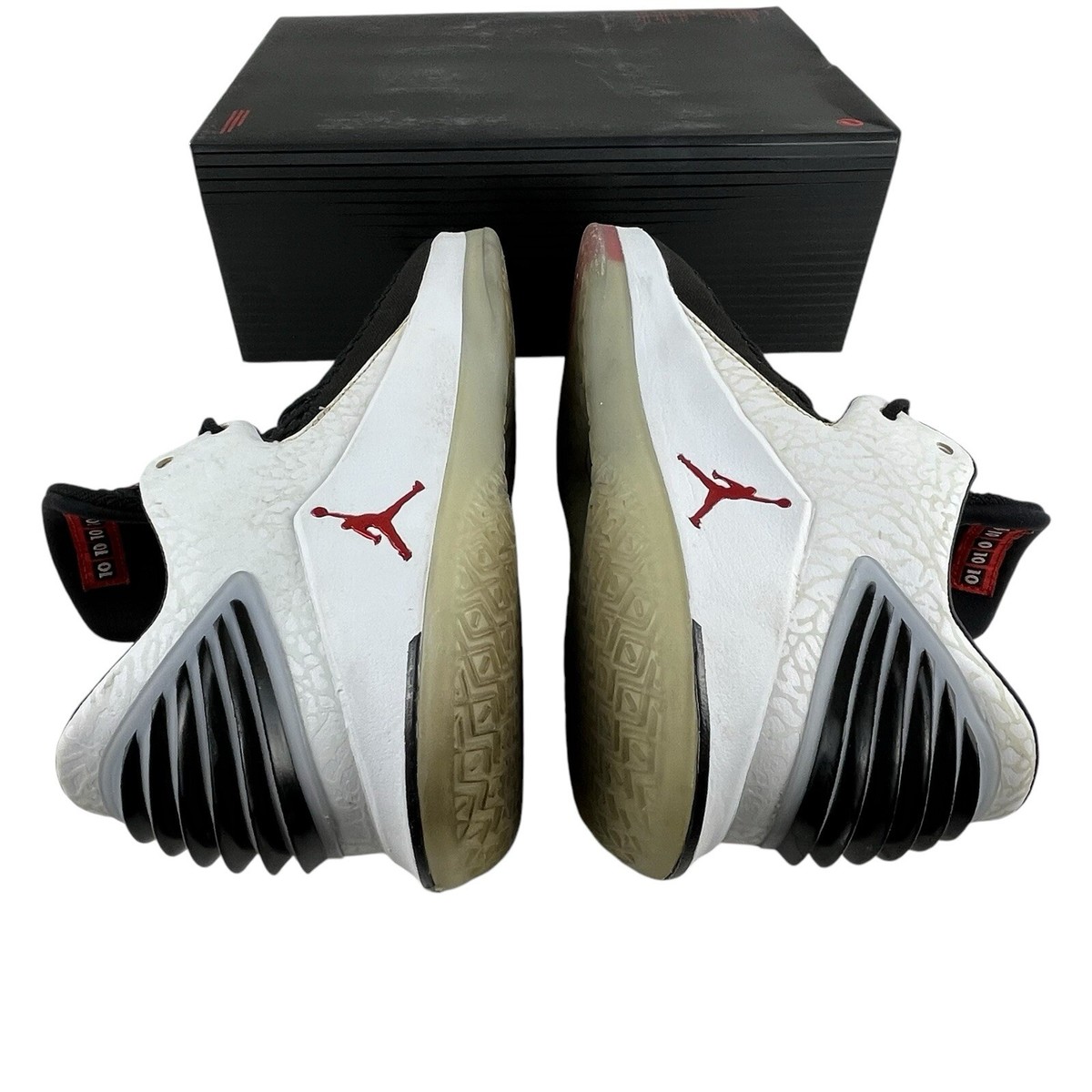 NIKE Air Jordan 32 XXXII LOW USED Men's Size 12 AA1256-002