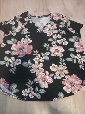 Shirt mit Blumenmuster, Gr. 54, Schwarz, EMERY Rose, V Ausschnitt, Asymmetrisch