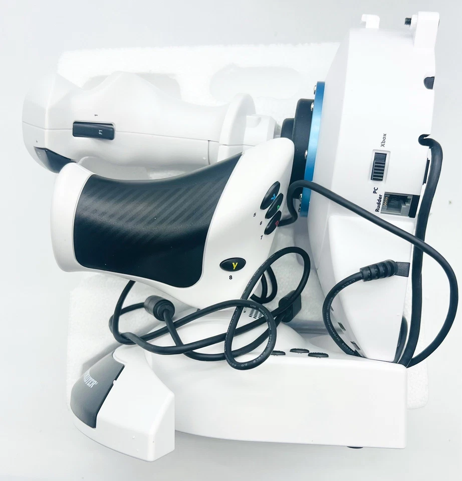 Thrustmaster T-Flight Hotas One Microsoft Flight Sim 2024 Collectors Edition - Image 3 of 4