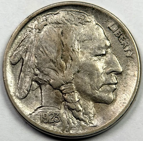 1923 BUFFALO NICKEL. BEAUTIFUL FULL HORN AU EARLY CIRCULATED COIN W LUSTER!