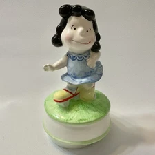 RARE Schmid Peanuts Lucy Ceramic Musical Figurine Music Box Vintage Works Japan
