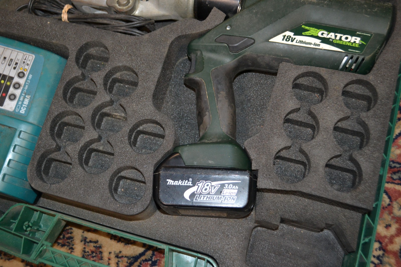 Greenlee Single Point Dieless Crimper EK12IDL 18V Li-Ion w/ 1 Battery & Charger