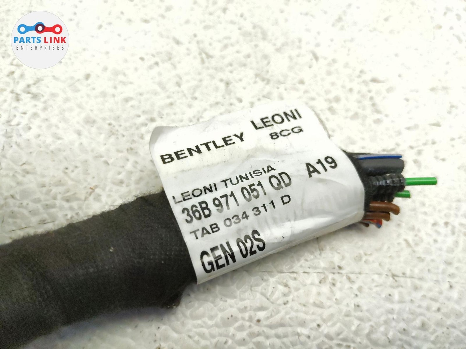 Bentley Bentayga 2016-2020 FRONT+LEFT Fuse box