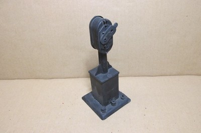 O SCALE VINTAGE STEEL ELECTRIC 2 LIGHT SWITCH SIGNAL
