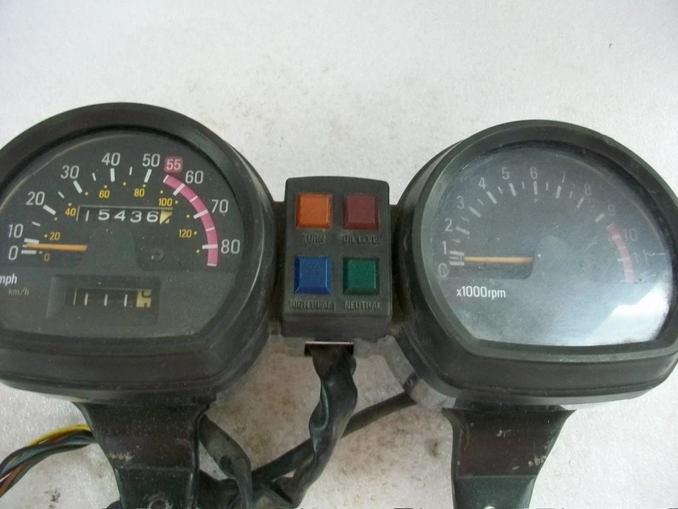 ¡Bonito! Yamaha XJ650 1981 Maxim XJ 650 medidores metros velocímetro velocímetro Foto 2 de 4