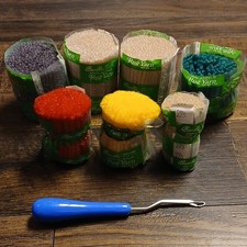 Bucilla Rug Yarn Mix Lot of 7 & LEEWARDS ELGIN Latch Needle/Hinged Hook