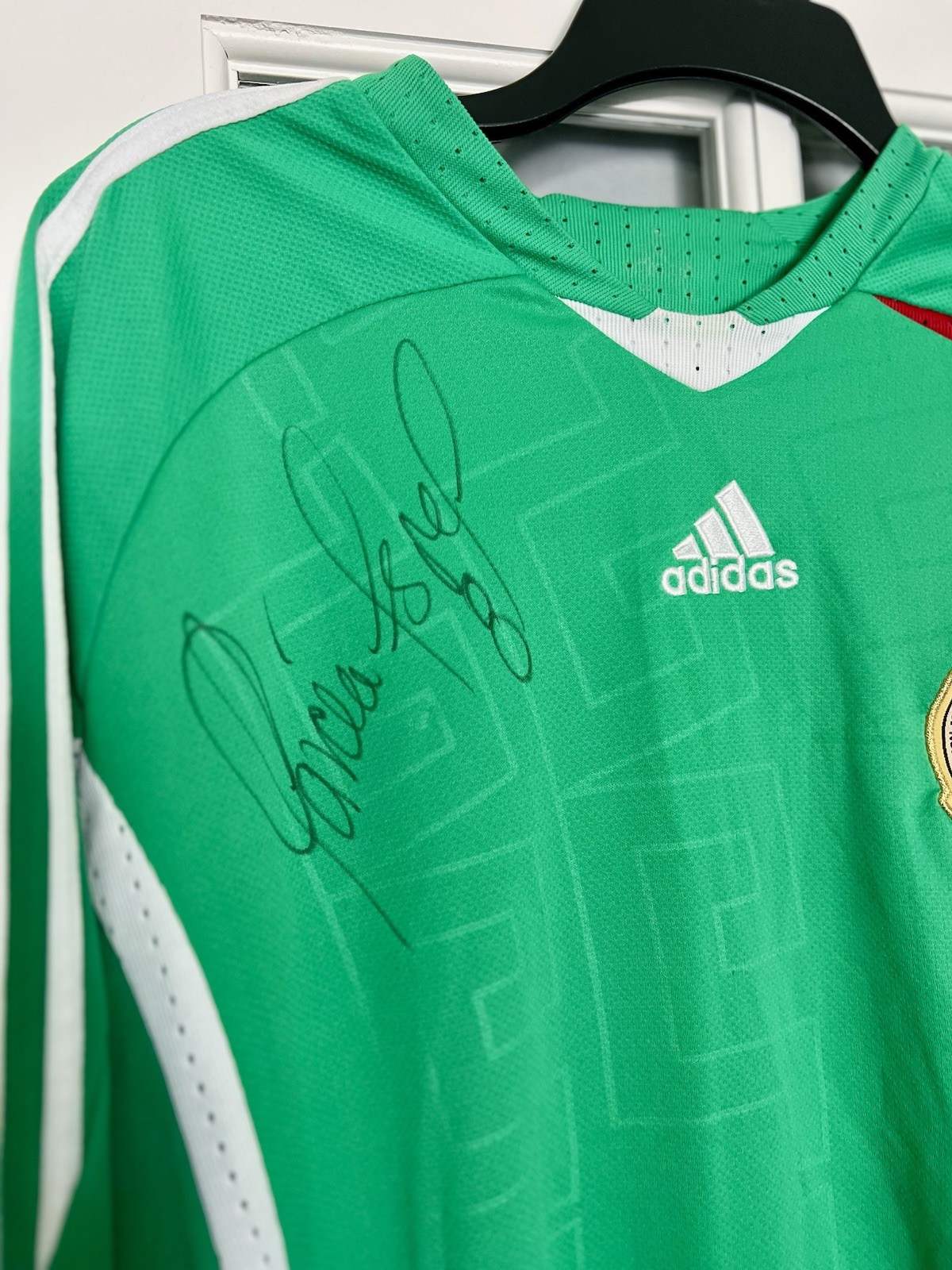 Mexican Soccer Player  2008 2009 AUTOGRAPHED SIGNED Soccer Jersey  Garcia Aspe