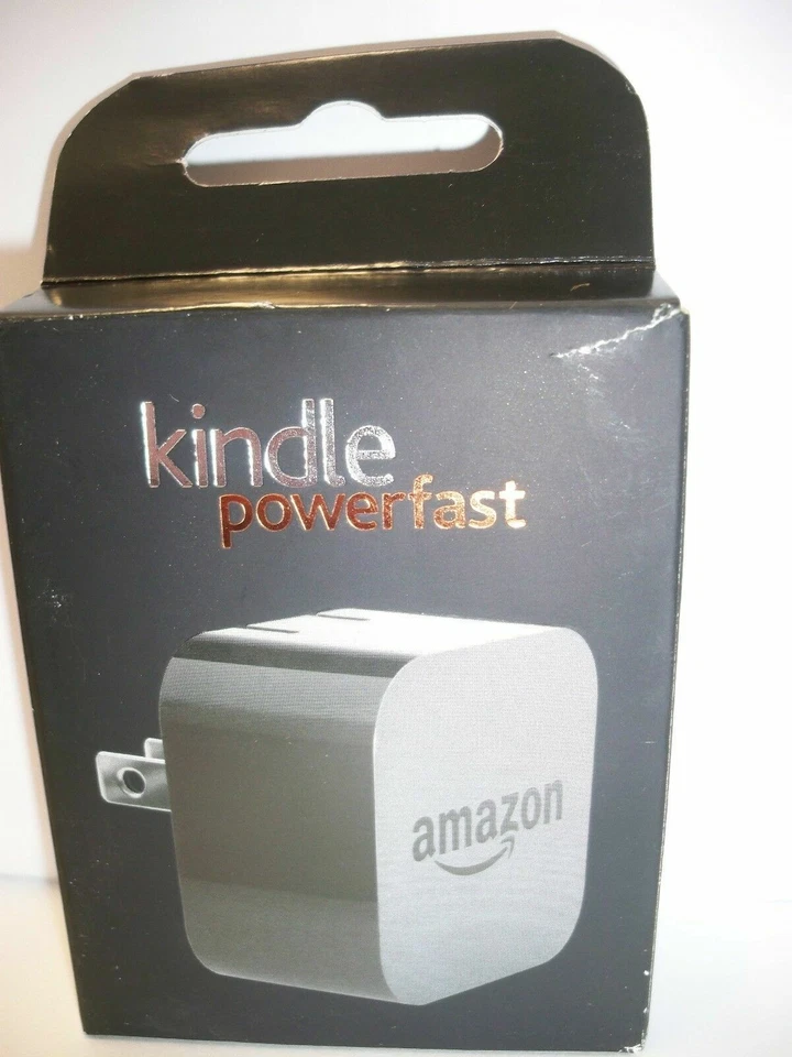 Kindle PowerFast  9W Adapter with folding prongs,  UPC #814916017188 - Image 3 of 4