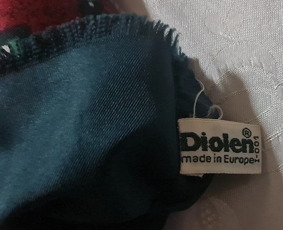 BUFANDA CABALLERO VINTAGE AUTÉNTICO DIOLEN GEOMETRICART ROJO VERDE DOBLE LARGO HOMBRE Foto 3 de 4