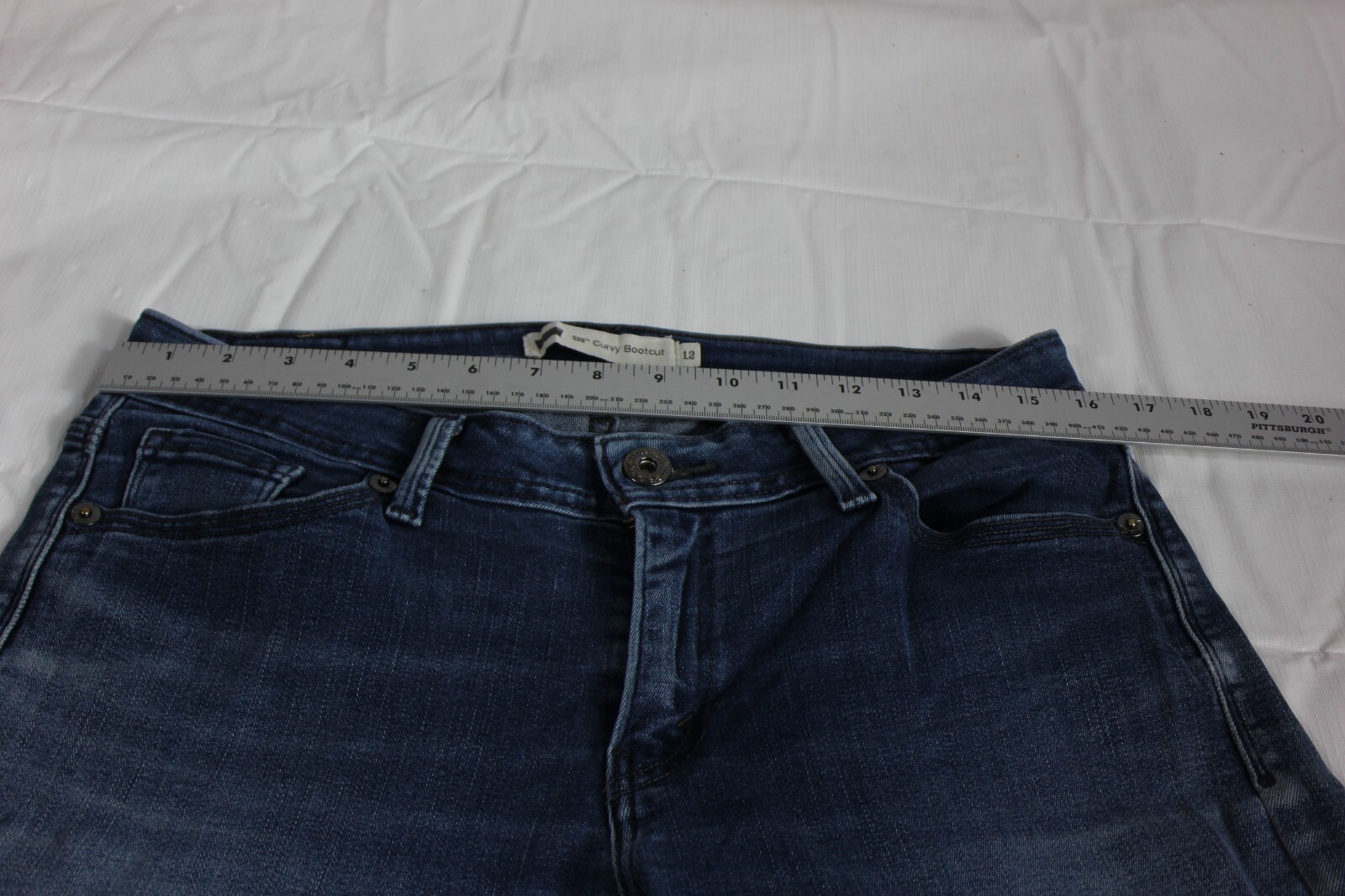 Levis Jeans Womens Sz  12M 31x32 Curvy Bootcut Blue Stretch 529 thumbnail 6