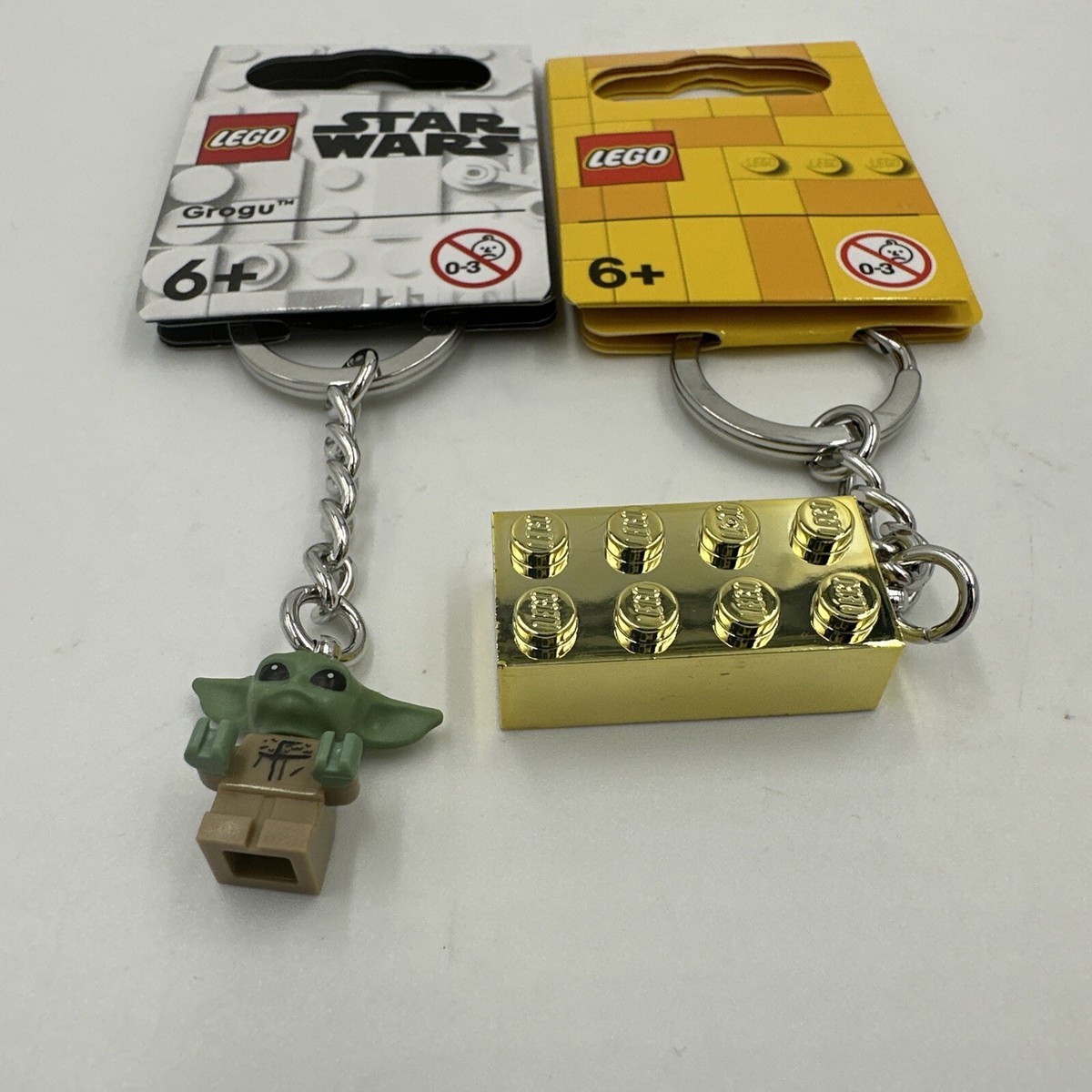 LEGO Gold Brick Keychain 2x4 850808 & Baby Yoda Grogu 854187
