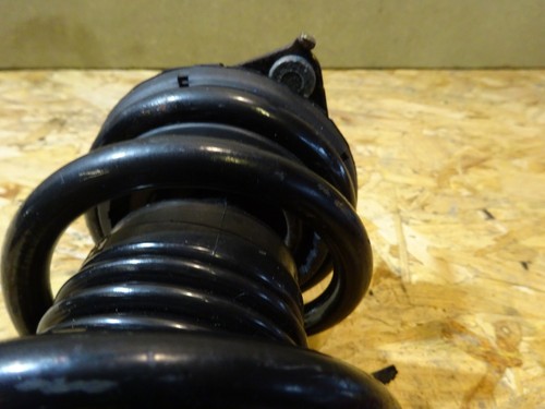 Subaru Legacy BP5 BL9 BH5 BE5 Rear Bilstein Shock Absorbers 2000-2008 - Picture 13 of 15