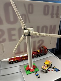LEGO CITY: Wind Turbine Transport Truck (7747) Read Description