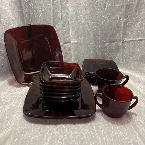 Vintage Anchor Hocking Royal Ruby Red Glassware Christmas Berry Bowls, Misc. 15