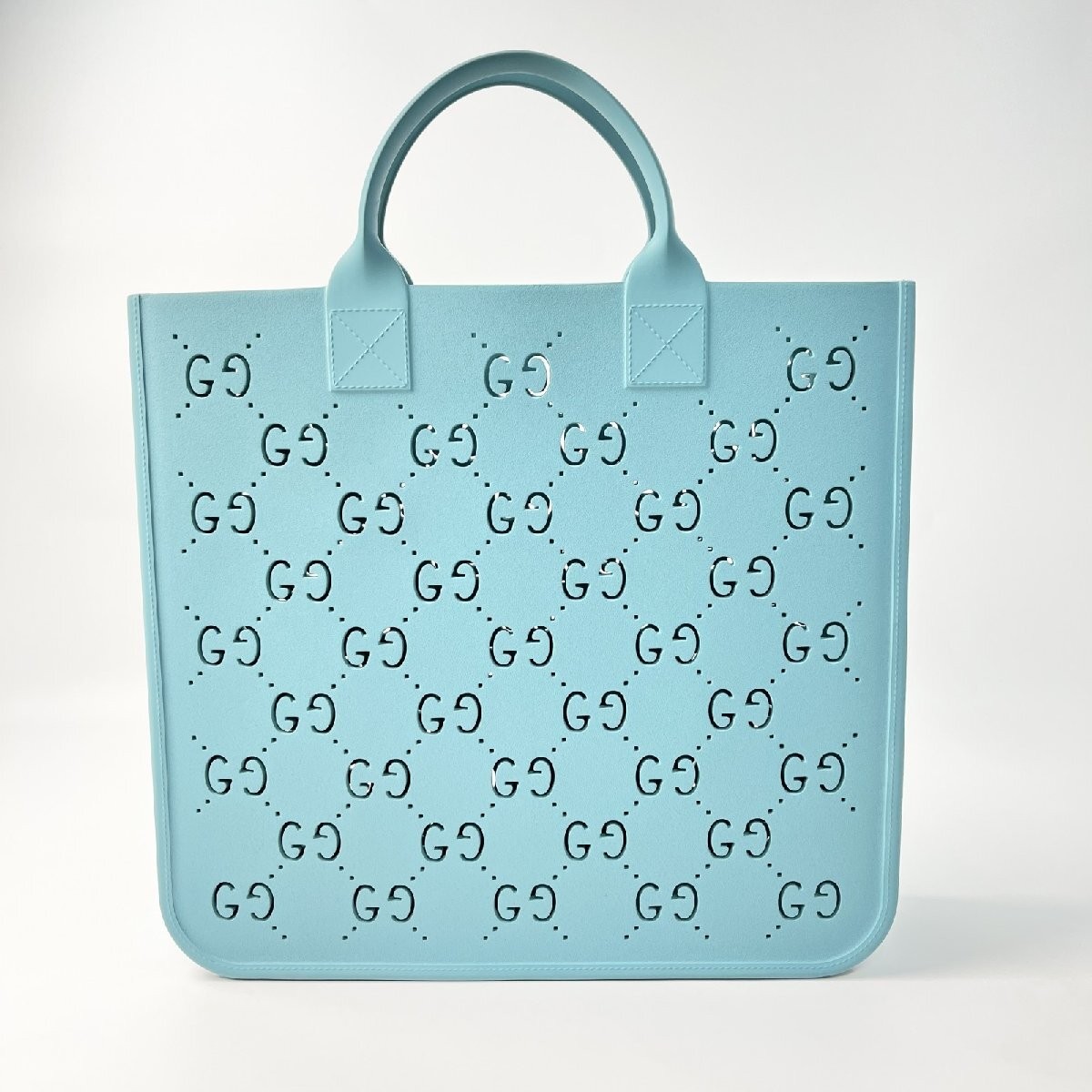 New GUCCI Women s Handbag 679365 Punching Logo From Japan thumbnail 2