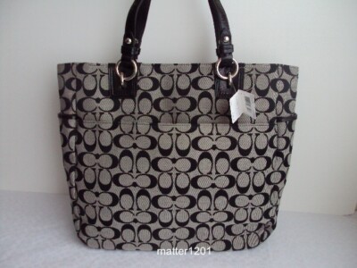 Coach NWT F19388 Gallery Signature NS Zip Tote Black White/Black