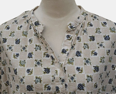 Women's Universal Threads Floral Check Pullover V Neck Blouse w/6 Buttons, Large