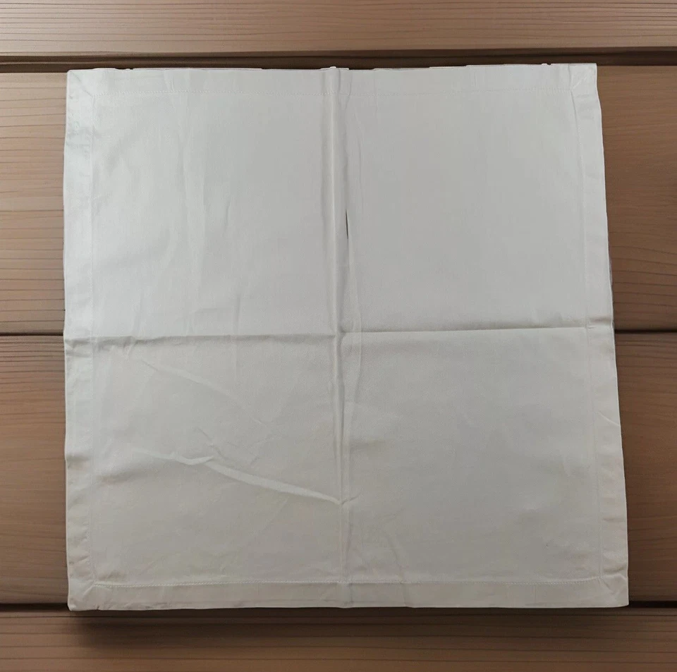 CRATE & BARREL Napkins Set of 8 ‘Fete’ Cotton Dove/ Beige Holiday Table Settings - Image 4 of 4