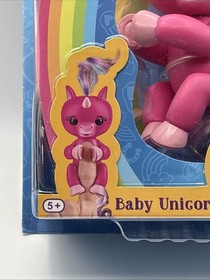 Fingerlings Baby Unicorn Pink Skye, Toys R Us Exclusive, NIB 40+ Sounds