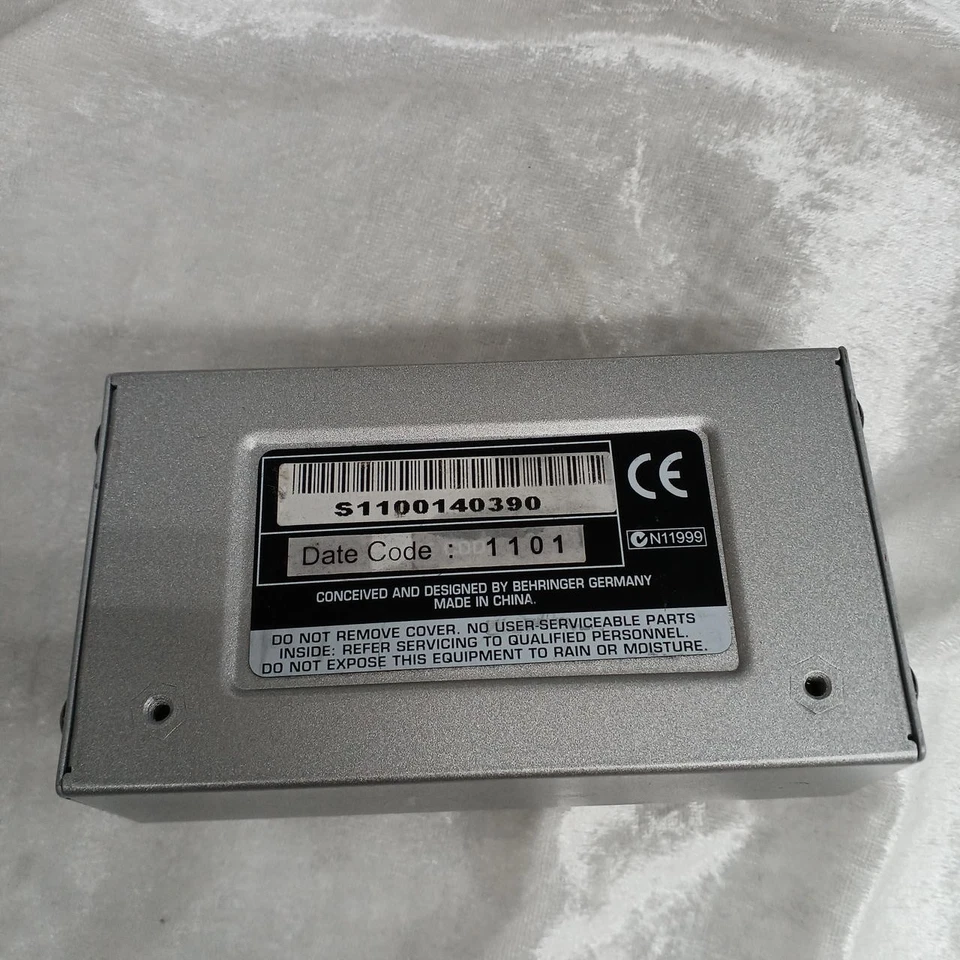 Behringer MX400 4-Channel Line Mixer Compact Ultra Low Noise Good Condition-JPAN - Image 3 of 4