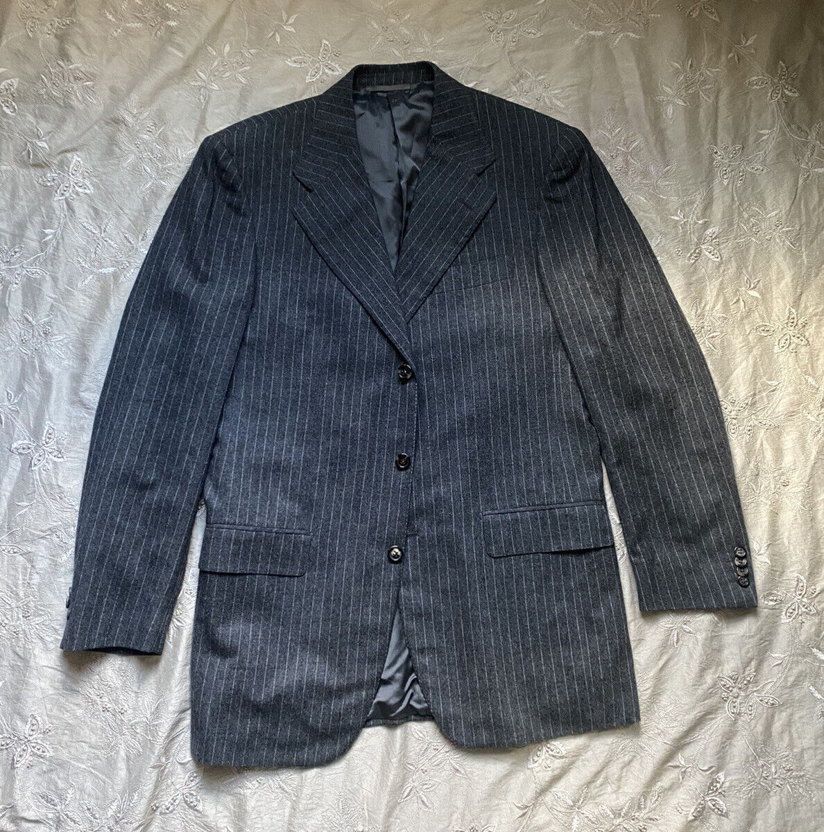 Picture 4 of 18