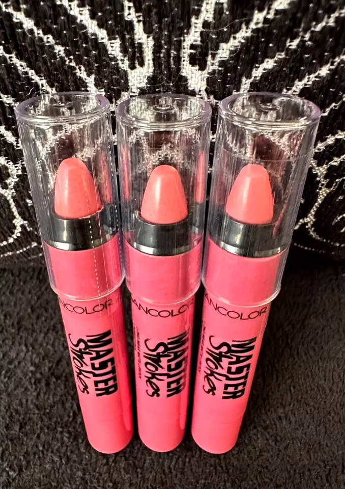 3pk KLEANCOLOR MASTER STROKES BUBBLE GUM PINK TWIST-UP LONG WEAR MATTE LIPSTICK - Image 2 of 4