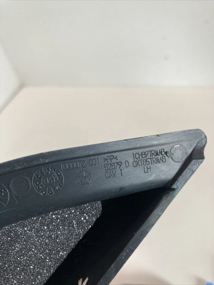 Chrysler Sebring Interior Mirror Trim Front Left 52879D Genuine 2.0 Crd 2008 - Image 2 of 4