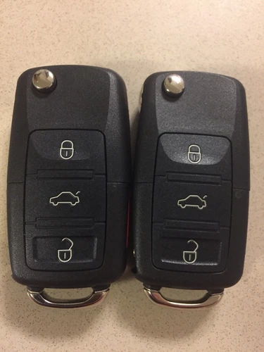 BRAND NEW PAIR VOLKSWAGEN KEYLESS ENTRY REMOTE FOB BLADE OEM  HLO 1K0 959 753 H image 3