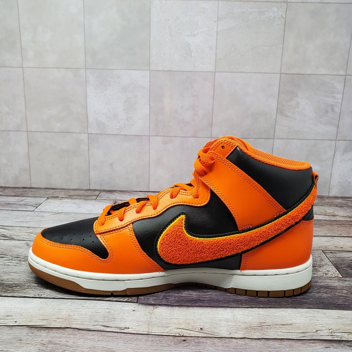 Nike Dunk High Retro University Black Safety Orange DR8805 002