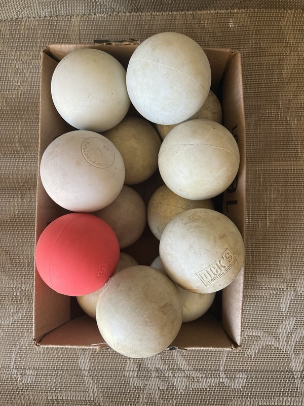 13 Lacrosse Balls Good Condition, Meets NFHS & NOCSAE Spf