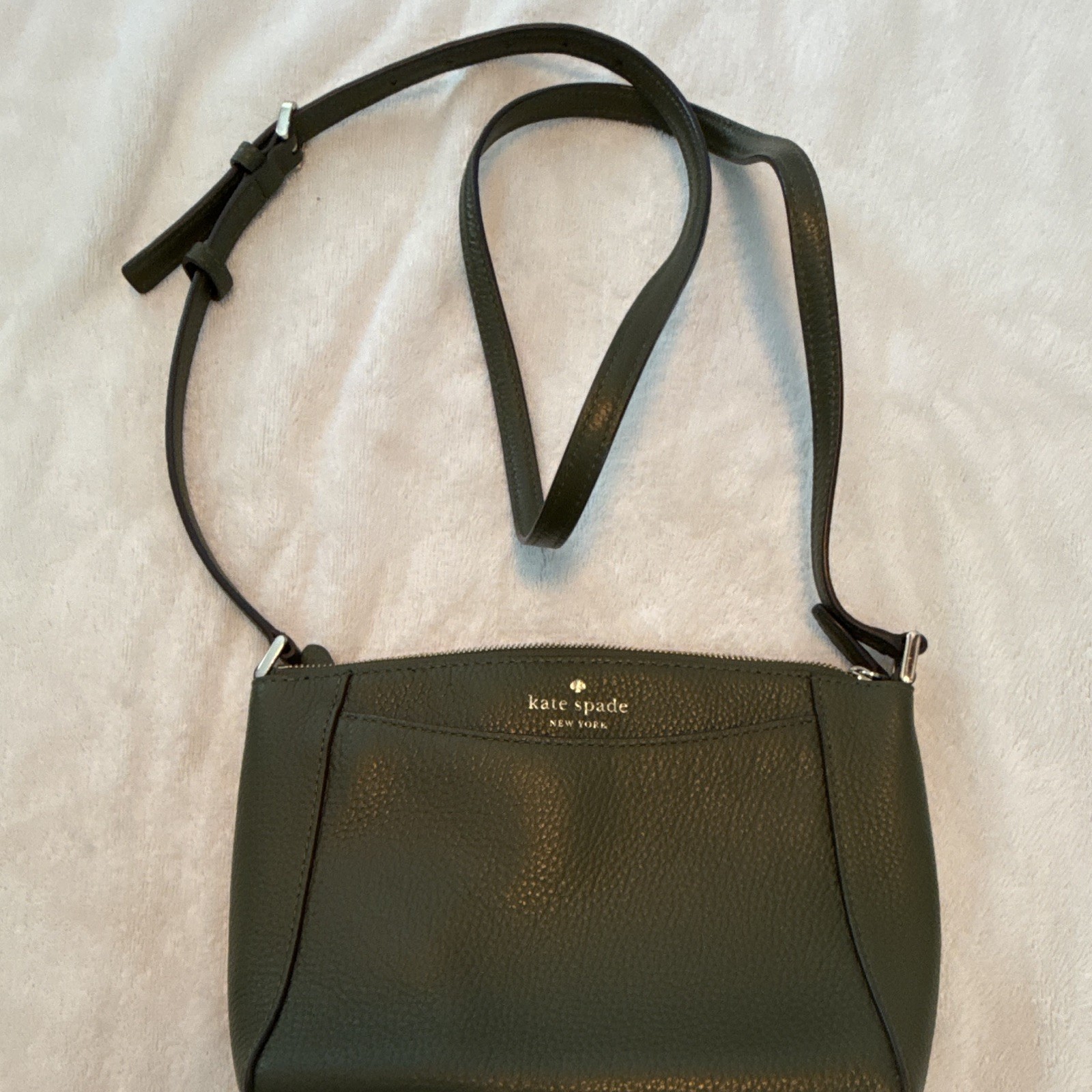 kate spade new york Green Small Pebbled Zip Crossbody Gold Hardware Adj Strap