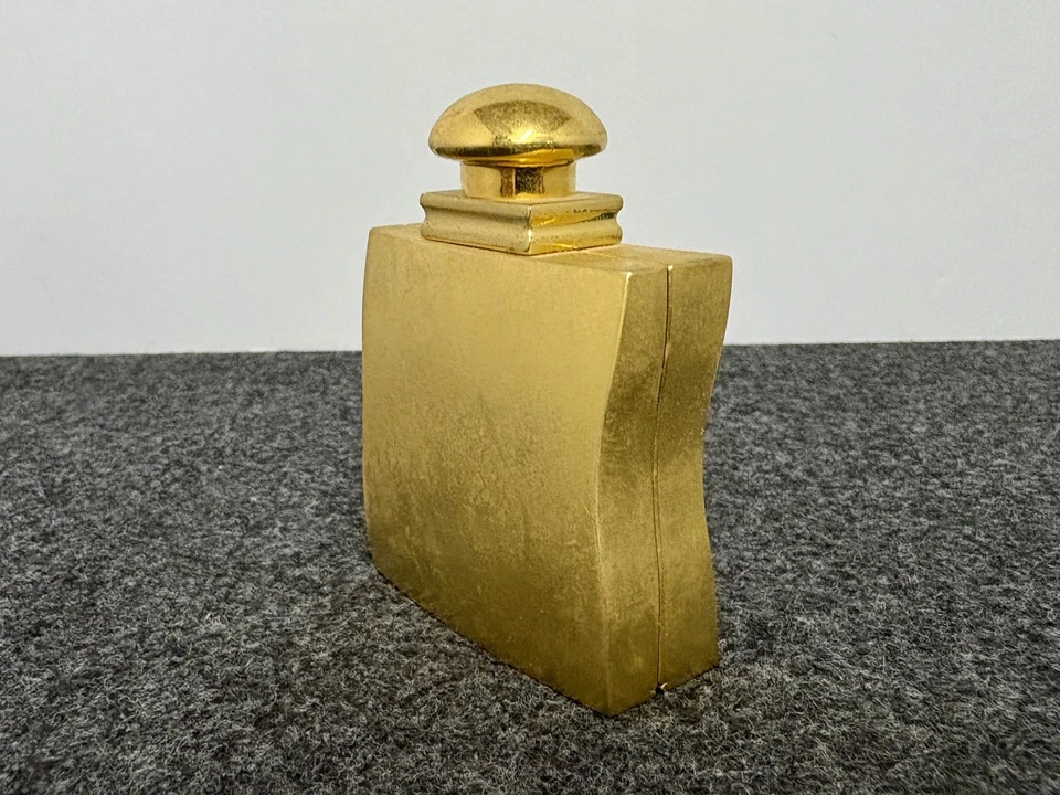 Hermes 24 Faubourg perfume recargable metal dorado contenedor de viaje solamente  Foto 3 de 4