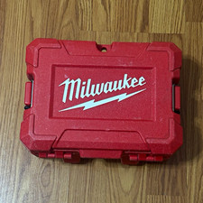 Milwaukee 3510-20 3-Point Green Laser USB Rechargeable w/ Case and Charger