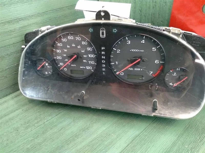 Cuadro de instrumentos medidor velocímetro Subaru Legacy 2000 con tacómetro 85012ae61a Foto 2 de 4