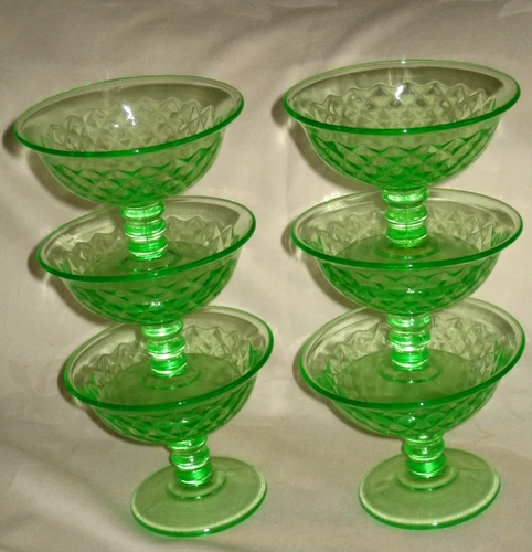 Lot of 6 Green Imperial Glass Ohio Diamond Quilted Sherbet Dish Uranium