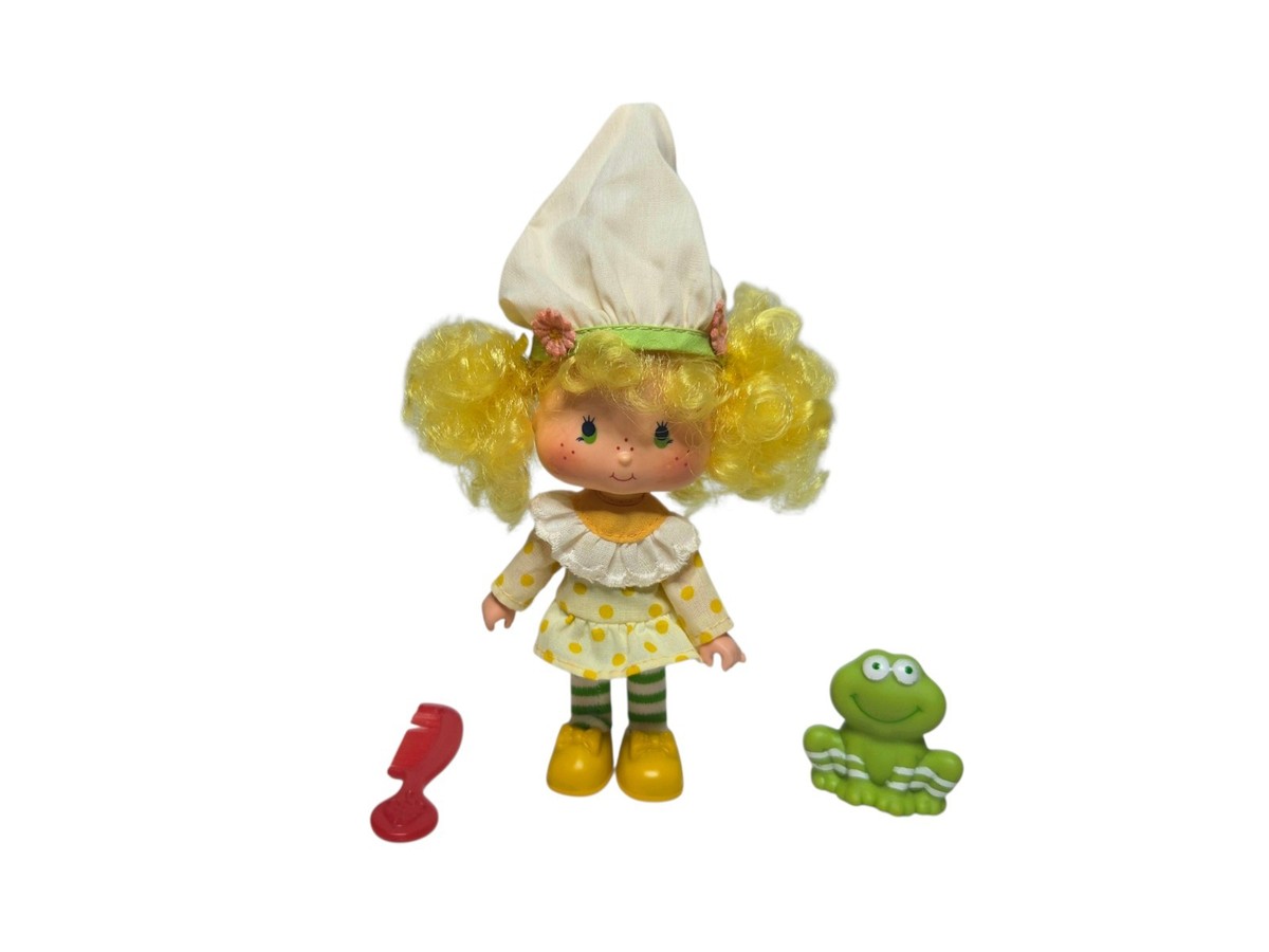 VTG Strawberry Shortcake Lemon Meringue Doll with Frappe Frog