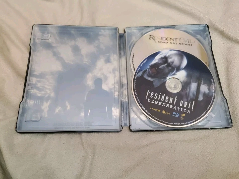Resident Evil Degeneration - Steelbook (Blu-ray, DVD, 2010, 2 Disc)  - Image 4 of 4