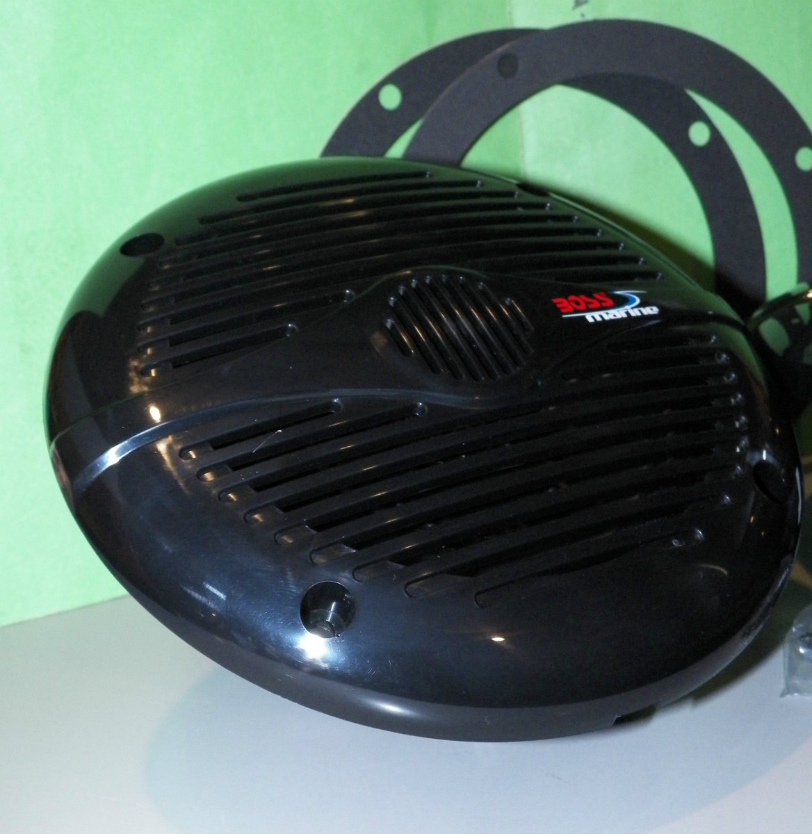 ATOM 8W 4) Rockville RKL65MBW 700w Marine Wakeboard LED