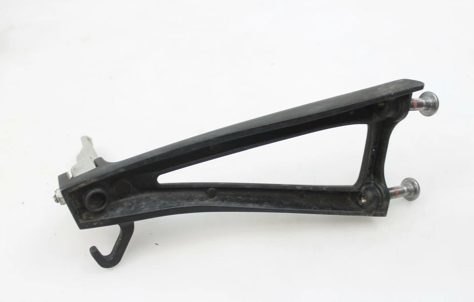 08-16 YAMAHA YZF R6 CLAVIJA TRASERA IZQUIERDA PASAJERO Foto 2 de 4