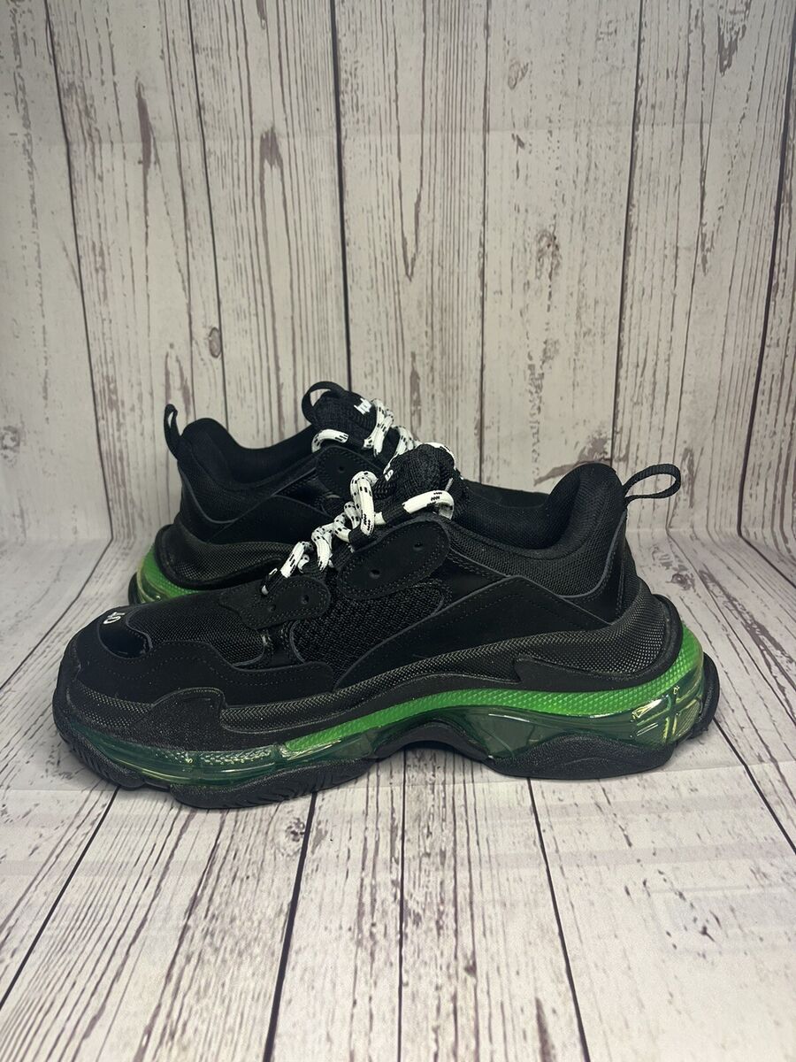 Y87 Balenciaga Sneakers Triple S Clear Sole Black Green Fluo Y87 Balenciaga Sneakers Triple S Clear Sole Black Green Fluo