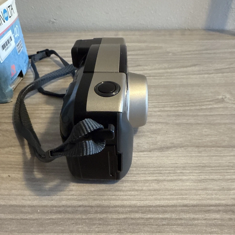 Фотоаппарат компактный Minolta Vectis 40 зум 30–120 мм проверенный рабочий - Изображение 4 из 4