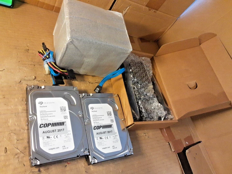 NEW Synology DiskStation DS416 Slim 4 bay NAS INCLUDES 2 x 4TB USED HARD DRIVES - Image 3 of 4