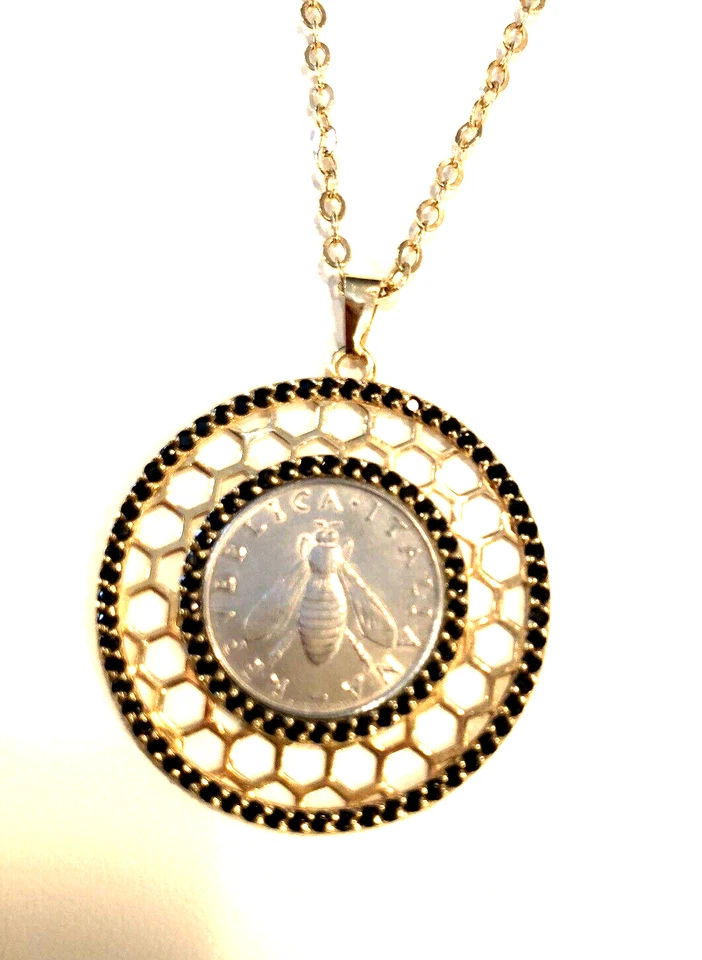 COLLAR MONEDA ABEJA ESPINELA NEGRA ORO ITALIANO 30", ORO AMARILLO 14K (M4227G-23) Foto 2 de 4