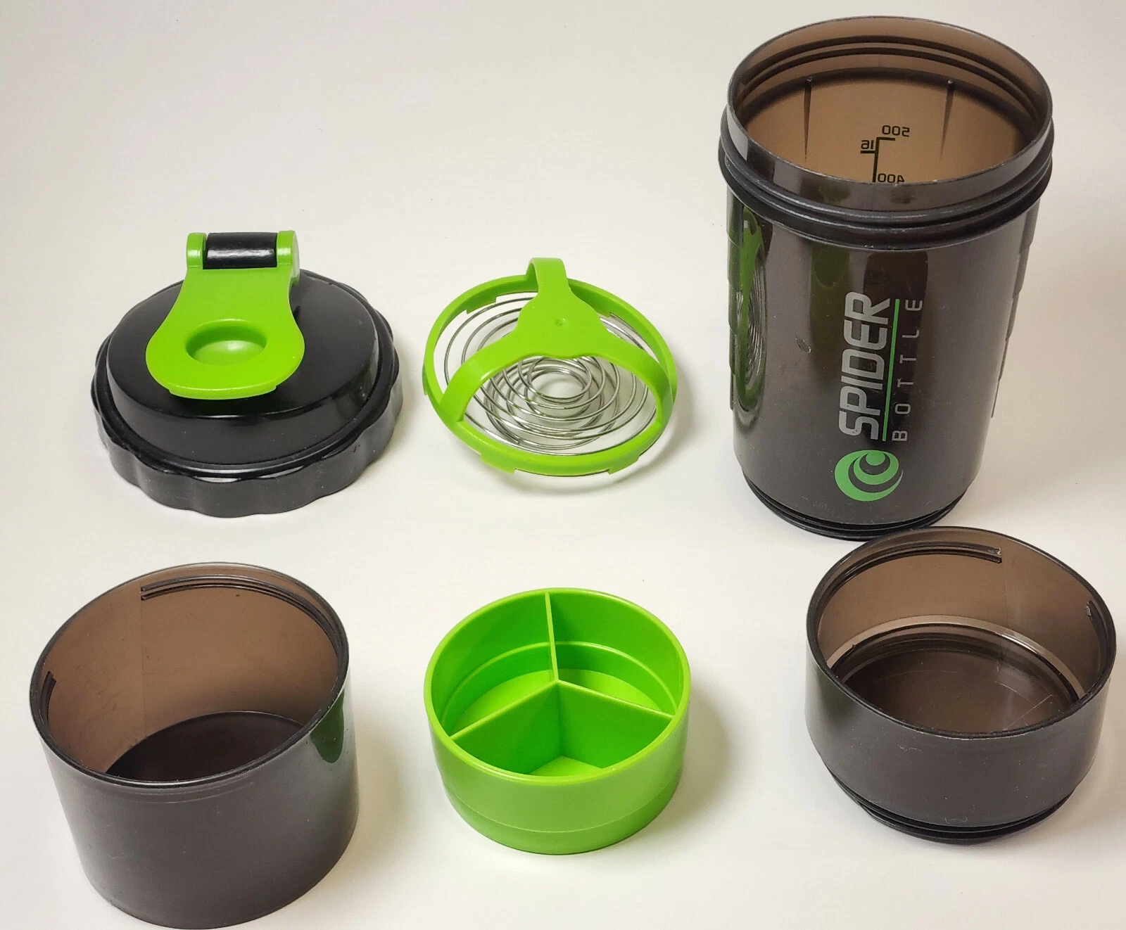 Spider Protein Shaker Bottle 500ml w/ 2 Storage Extra Compartment for Gym Green
Opens in a new windo