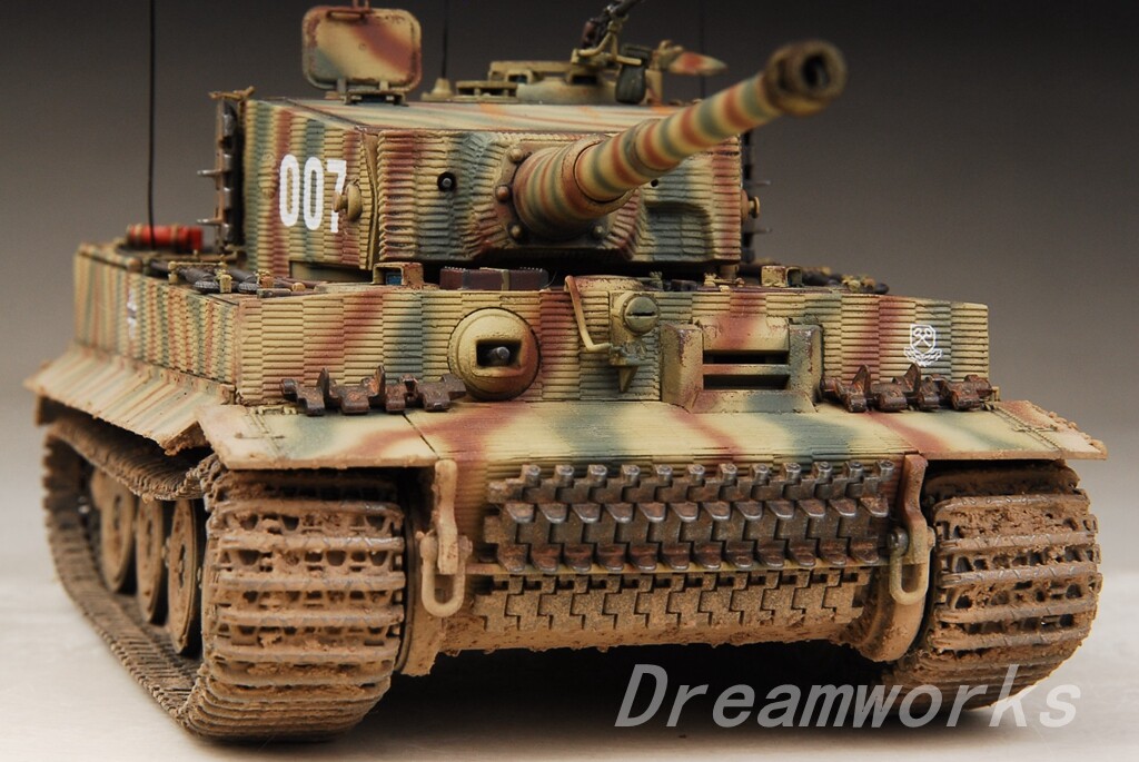 輸入品 TIGER ACE タイガーエース Michael Wittmann AwardWinner Built 1/35 Tiger ACE Michael Wittmann Tiger I